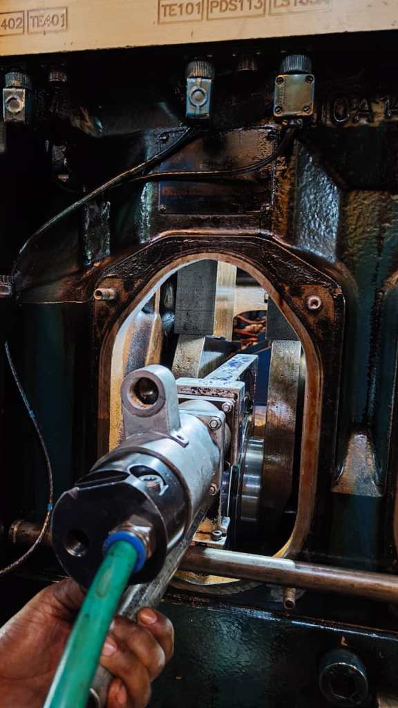 Wartsila-9L20-Engine-crankshaft-during-grinding-and-machining